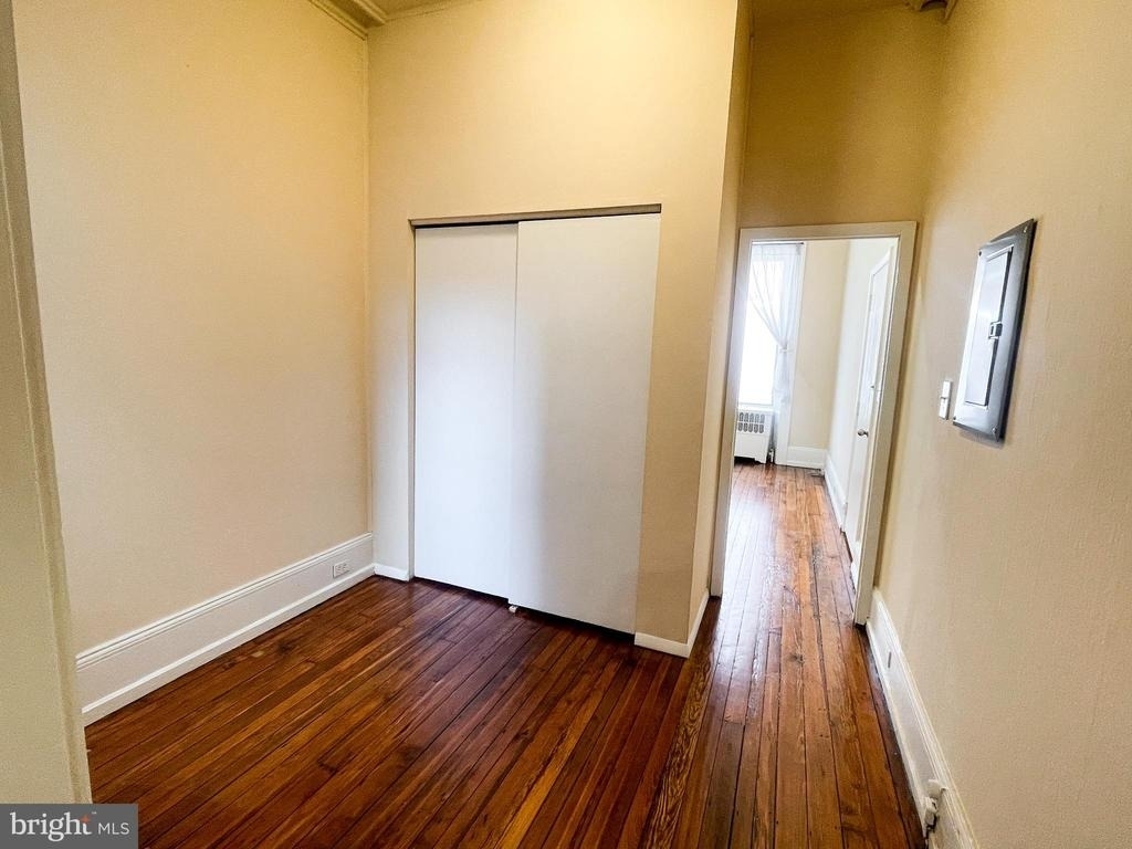 2642 Brown Street - Photo 4