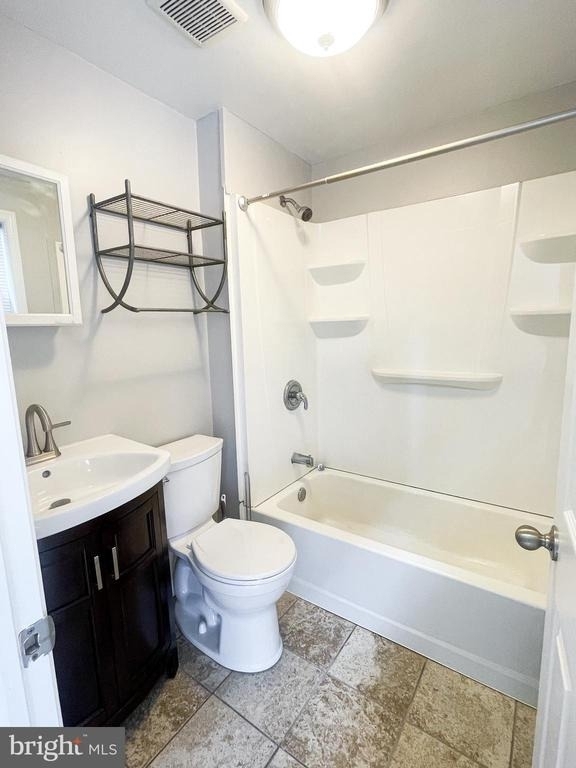 2642 Brown Street - Photo 9