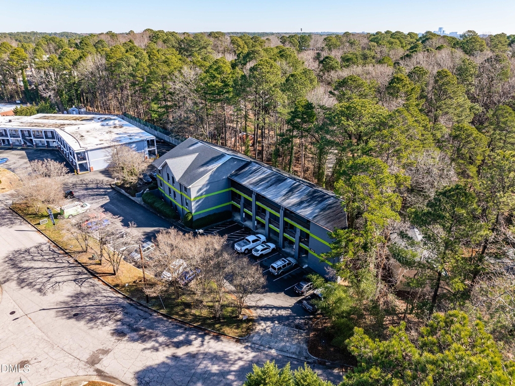 5104 Hollyridge Drive - Photo 6