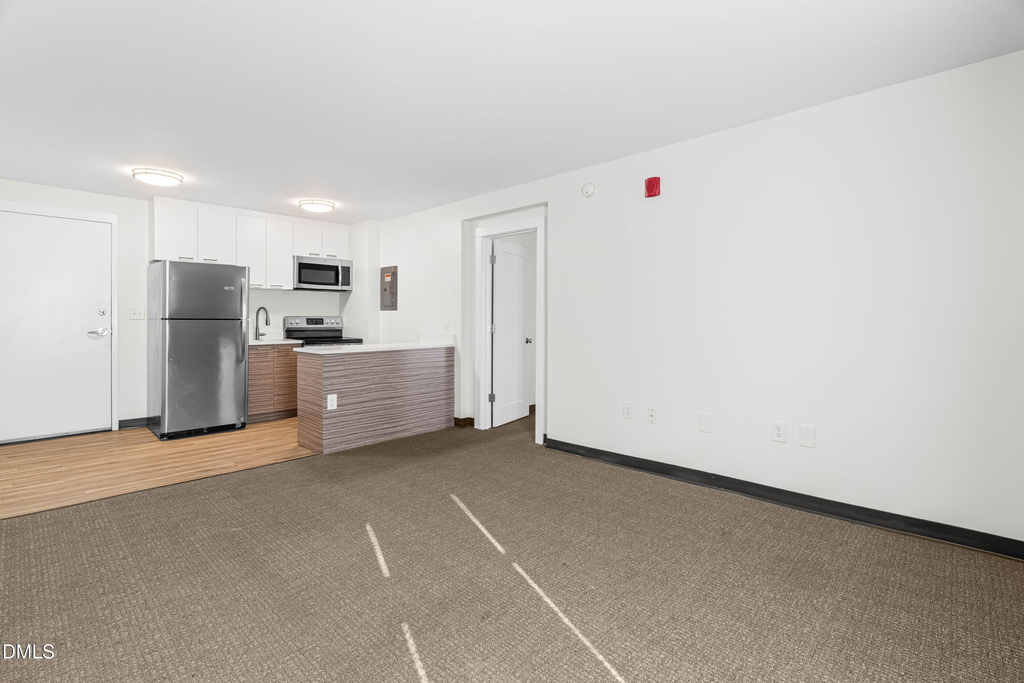5104 Hollyridge Drive - Photo 14