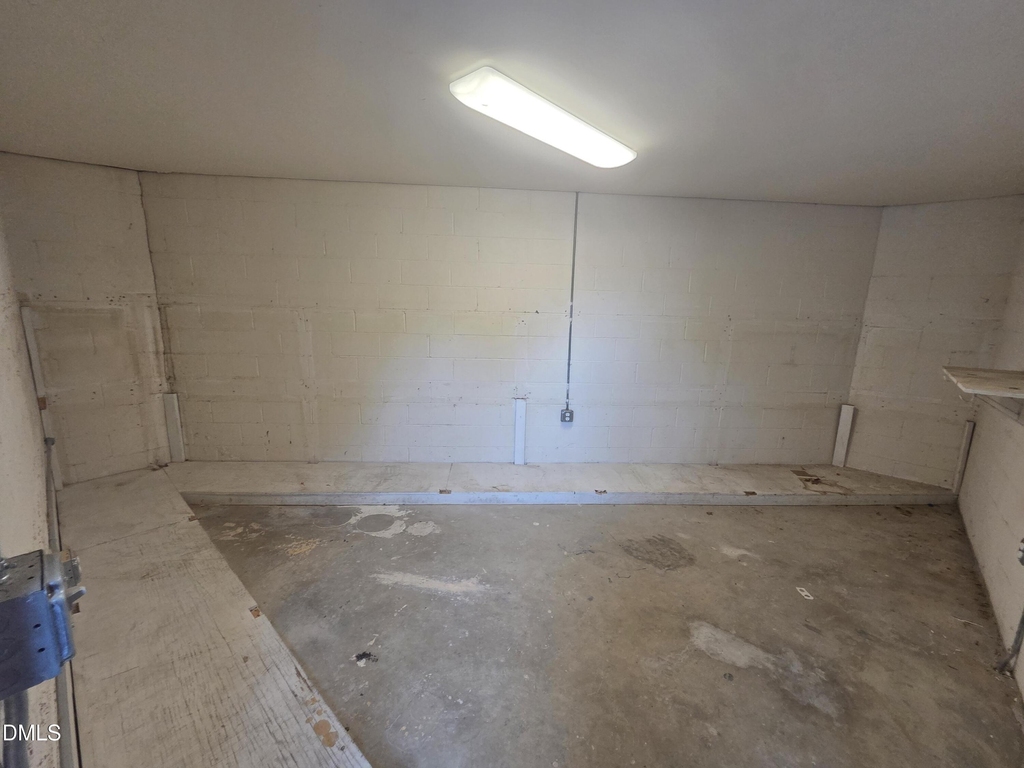5104 Hollyridge Drive - Photo 11