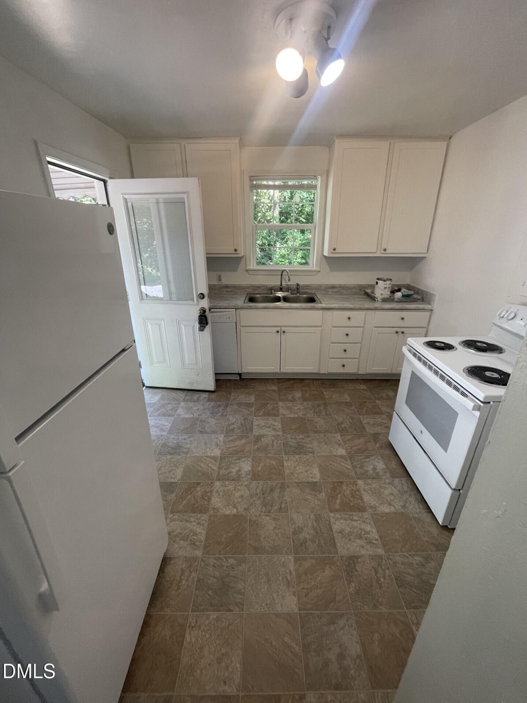2421 Renfrow Road - Photo 2