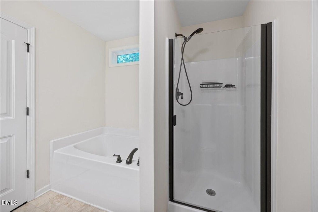 139 Smart Court - Photo 16