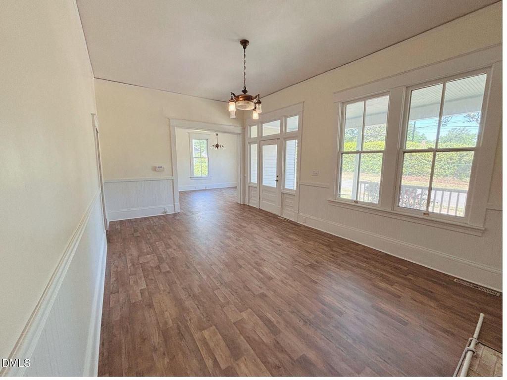 114 Forest Avenue - Photo 4