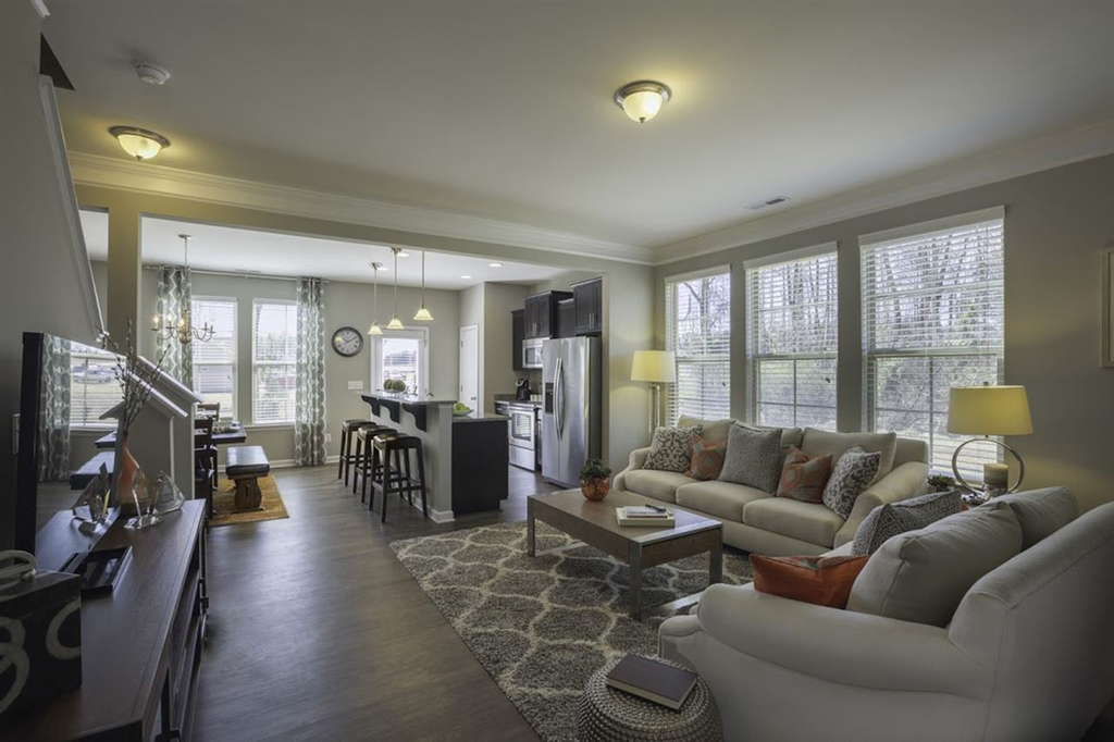 48 Hawkstone Drive - Photo 2
