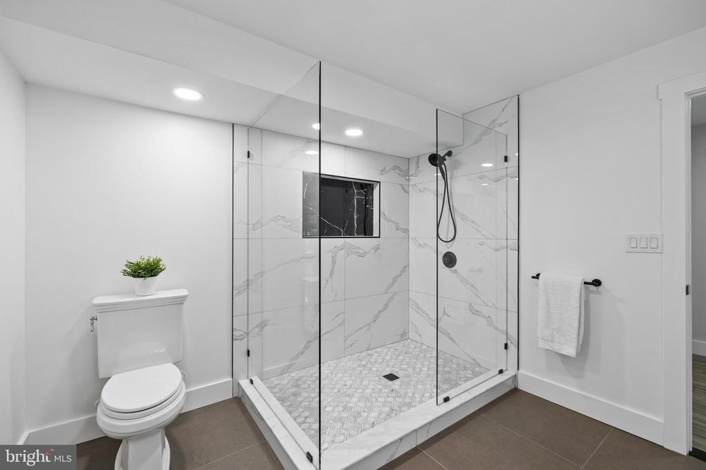 354 Winding Way - Photo 91