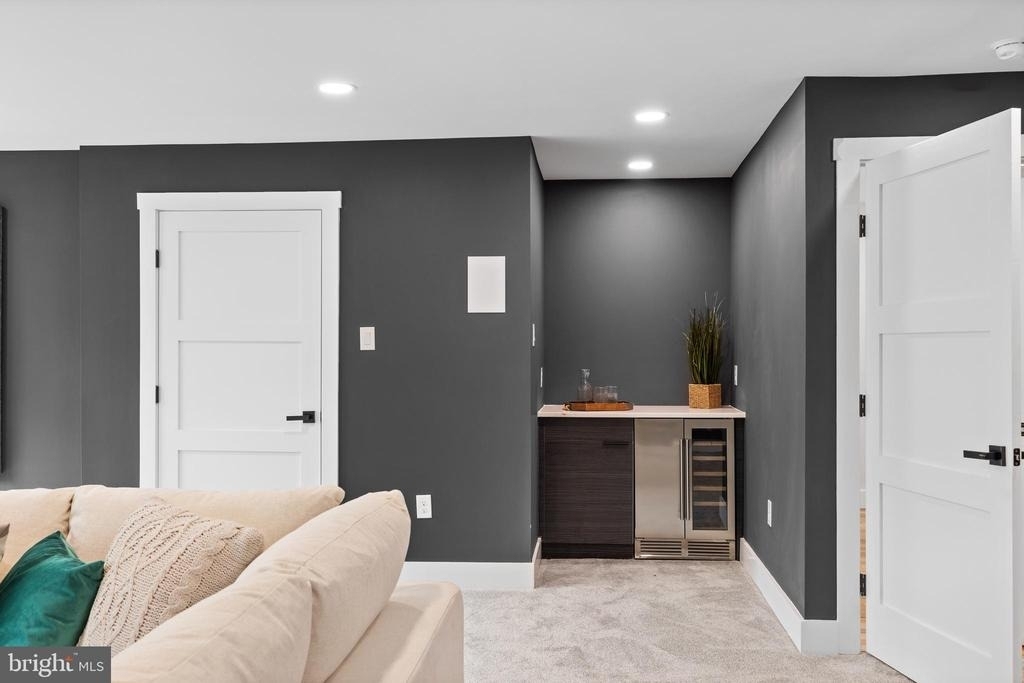 354 Winding Way - Photo 29