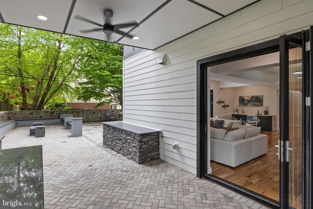 354 Winding Way - Photo 19