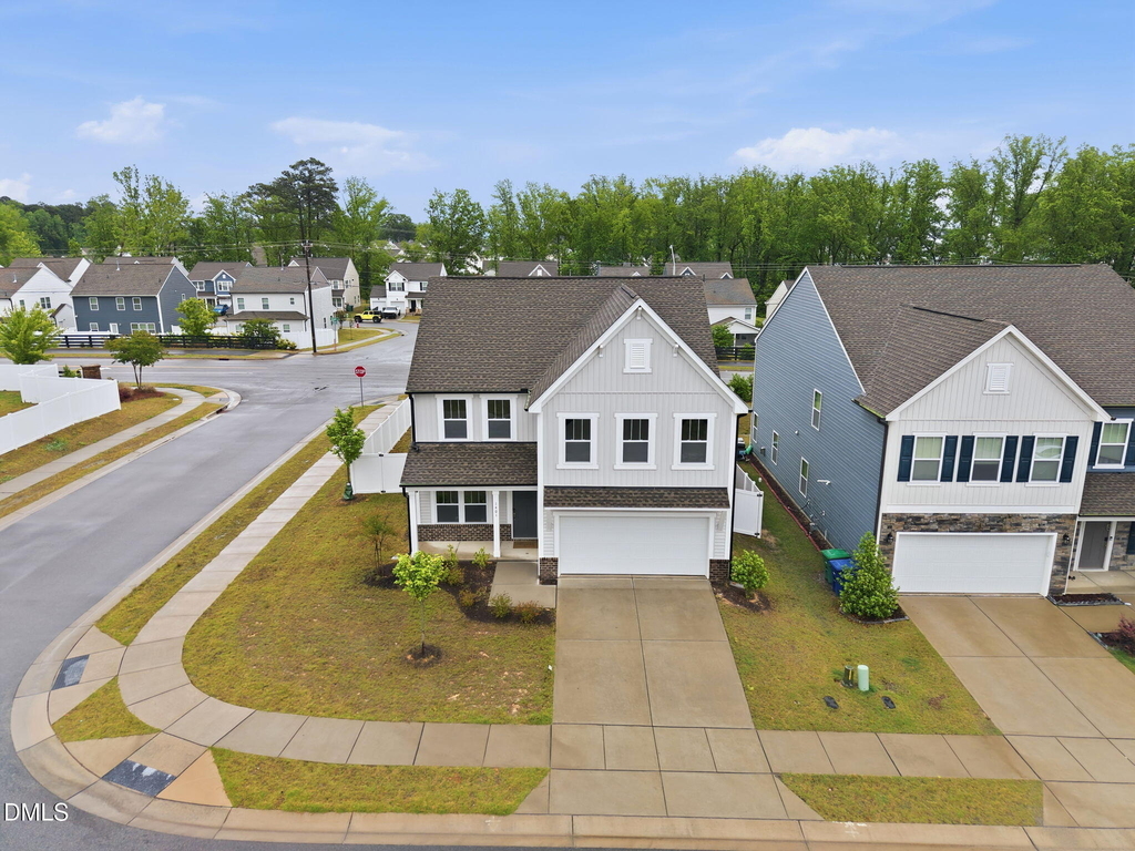 1401 Addison Lake Street - Photo 3