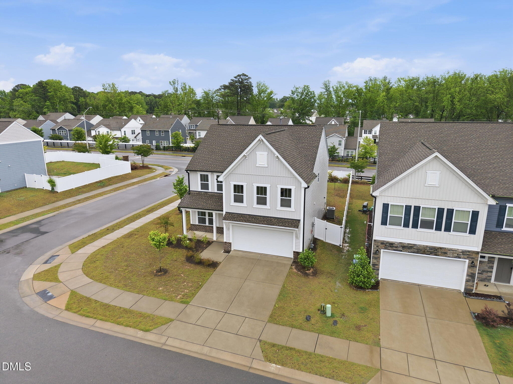 1401 Addison Lake Street - Photo 4