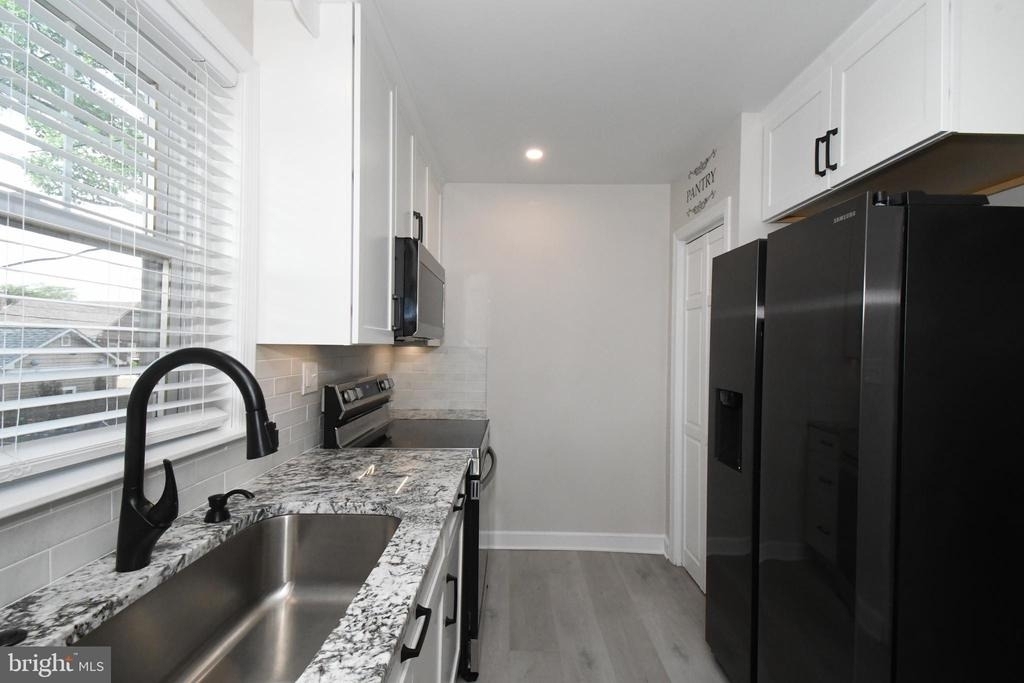 1318 Cherry Street - Photo 6