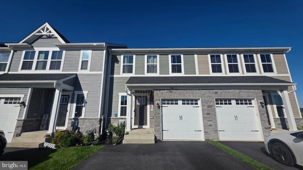 252 Chase Drive - Photo 0