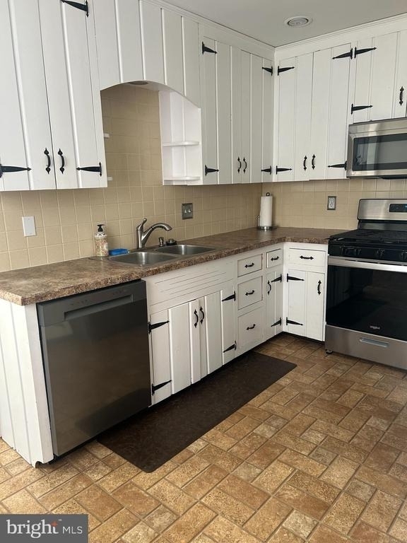 337 Highland Avenue - Photo 10