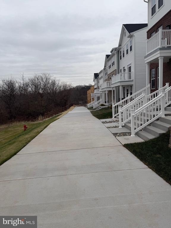 612 Brass Ln - Photo 3
