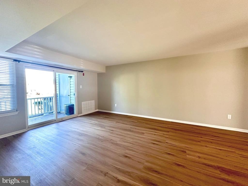 365 Independence Drive - Photo 6