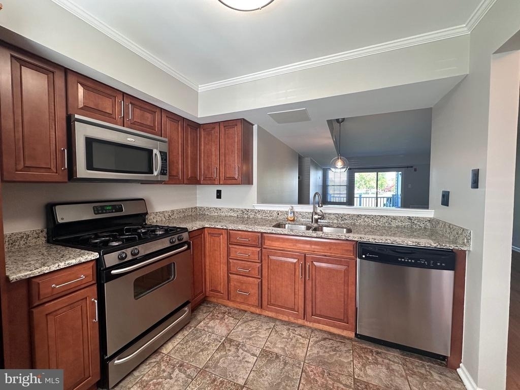 365 Independence Drive - Photo 2