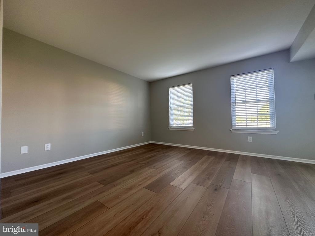 365 Independence Drive - Photo 8