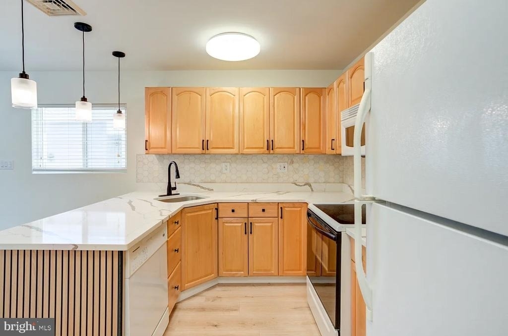 49 Mistletoe Lane - Photo 4