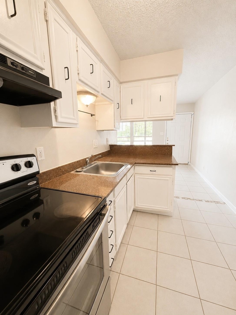 4303 Duval St - Photo 4