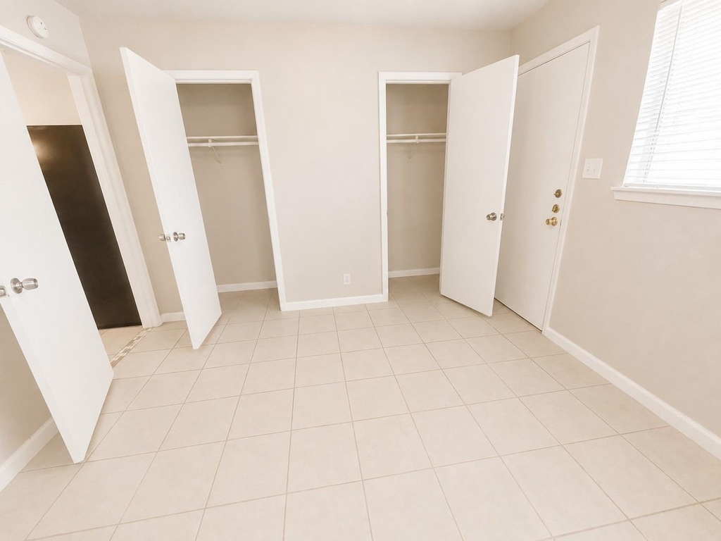 4303 Duval St - Photo 6
