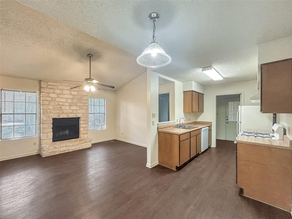 2008 Alex Ave - Photo 3