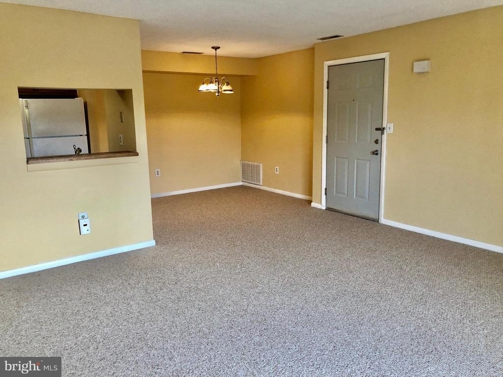 1802 Ravens Crest Dr E - Photo 3