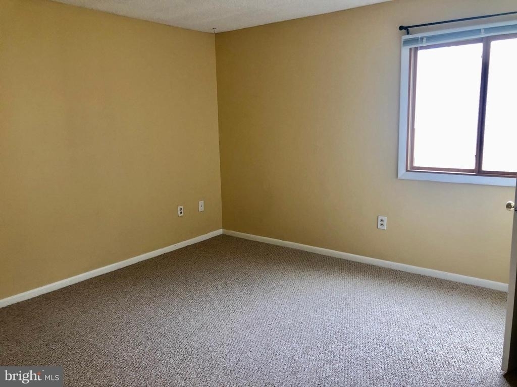 1802 Ravens Crest Dr E - Photo 12