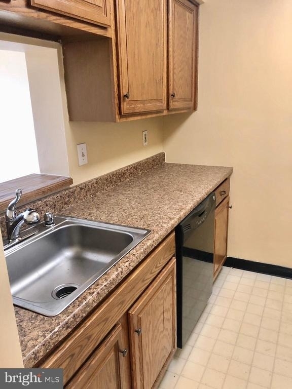 1802 Ravens Crest Dr E - Photo 11