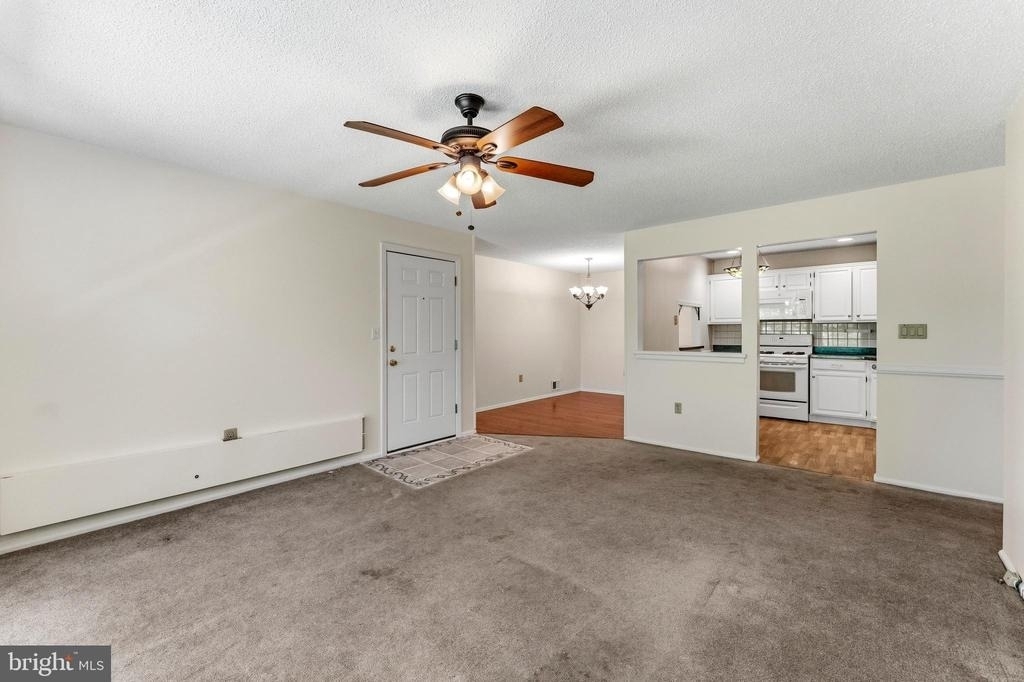 96 Willow Ct - Photo 3