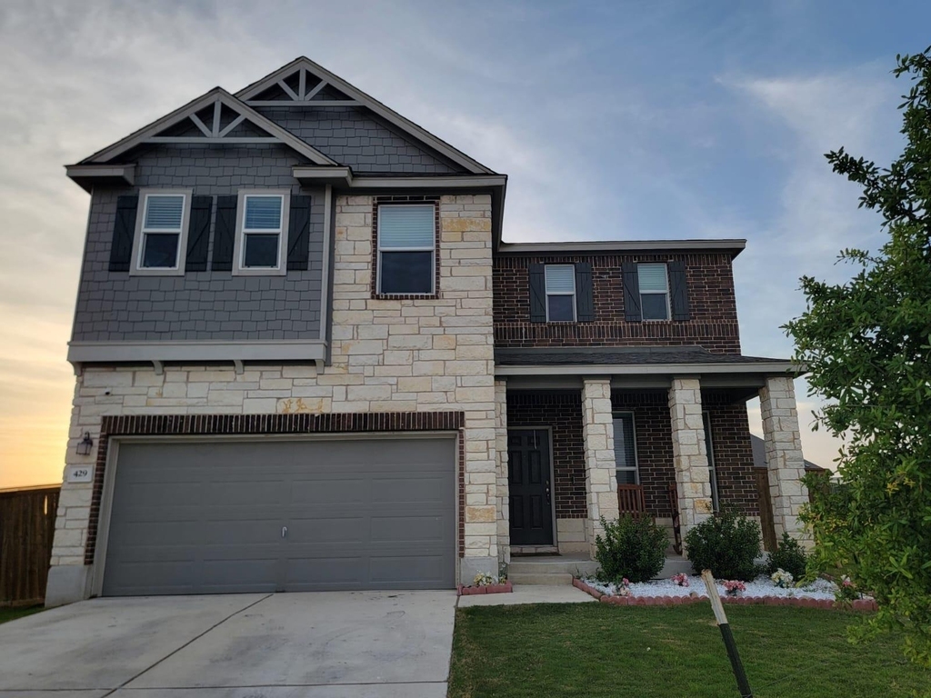 429 Unforgiven Ln - Photo 0