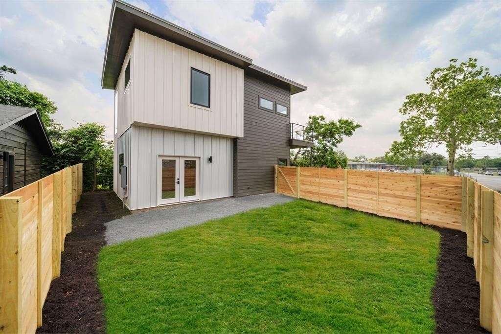 8507 Hathaway Dr - Photo 13