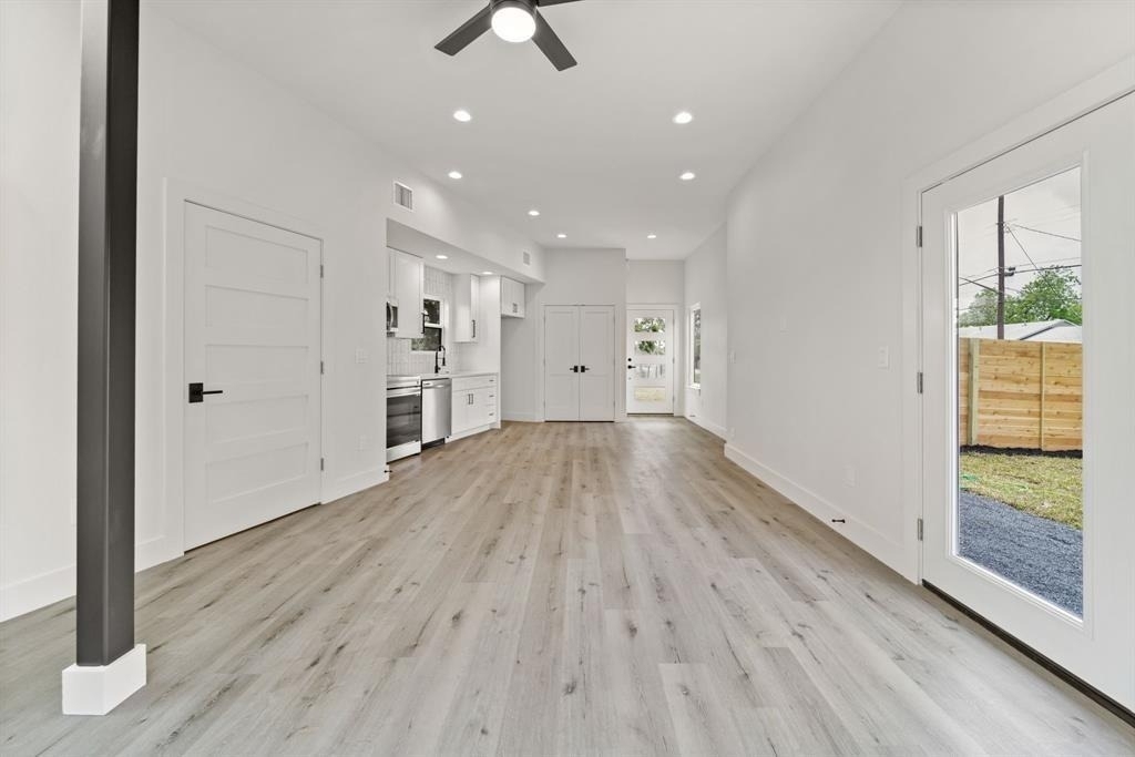 8507 Hathaway Dr - Photo 34