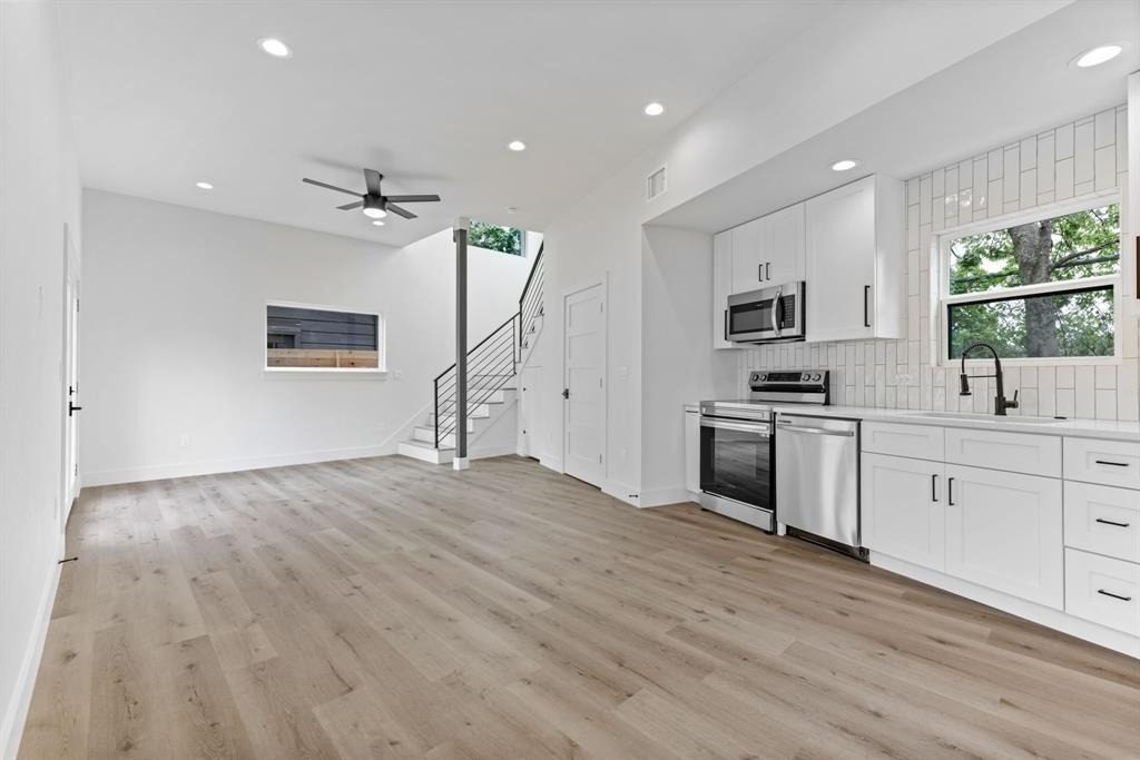 8507 Hathaway Dr - Photo 32