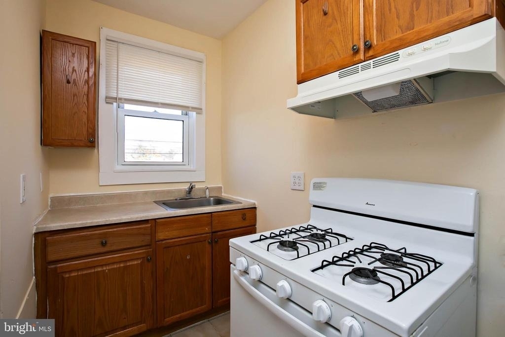 805 White Horse Pike - Photo 16