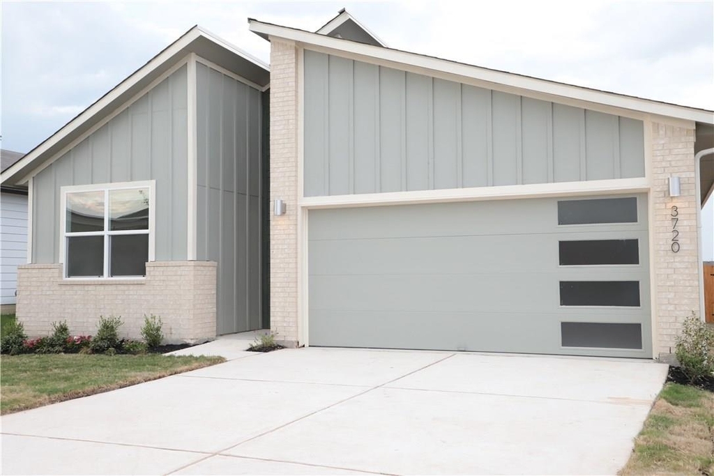 3720 Niddry Dr - Photo 1
