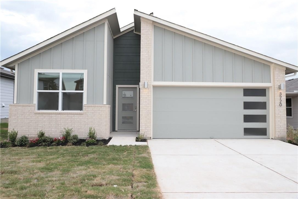 3720 Niddry Dr - Photo 0