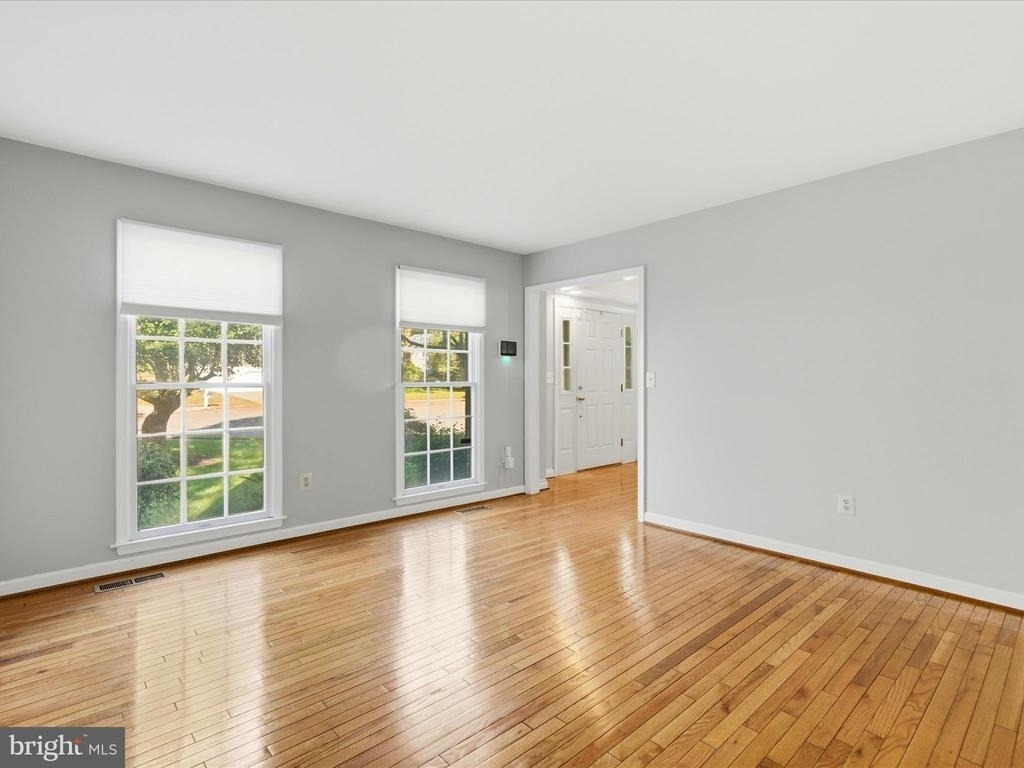 1403 Peartree Lane - Photo 15