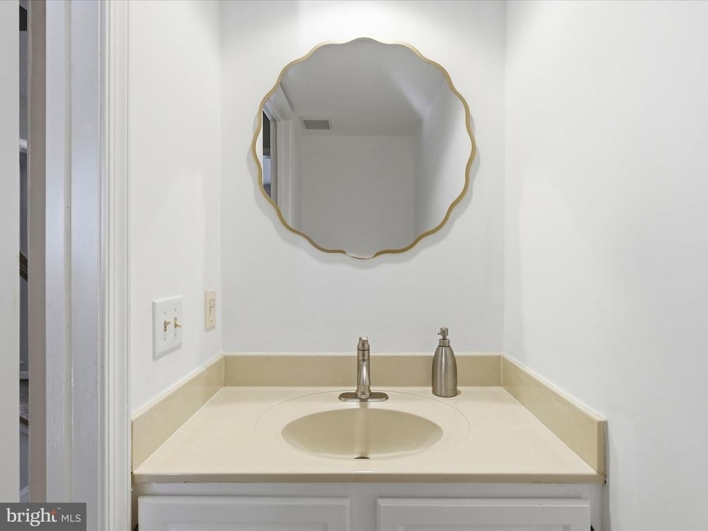 1403 Peartree Lane - Photo 13