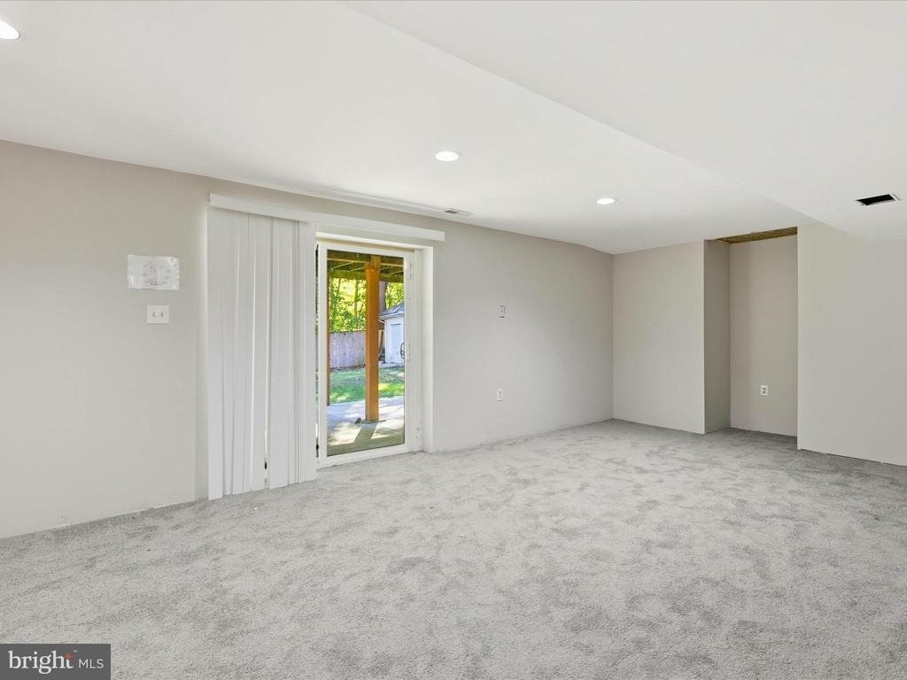 1403 Peartree Lane - Photo 31