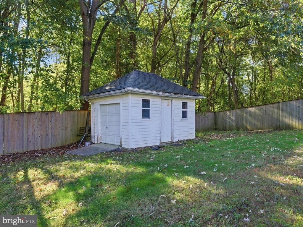 1403 Peartree Lane - Photo 36