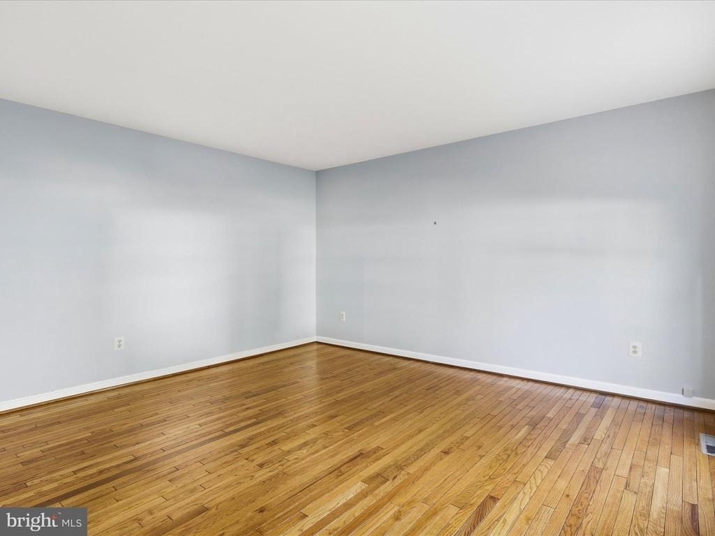 1403 Peartree Lane - Photo 14