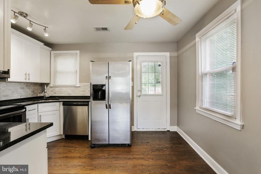 4411 Reamy Drive - Photo 9