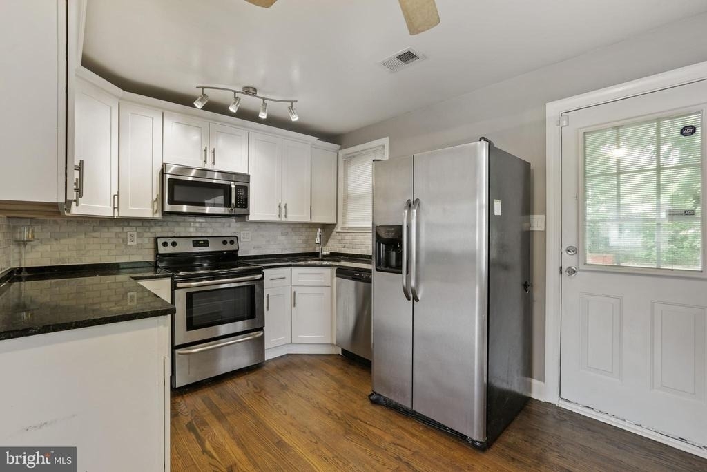 4411 Reamy Drive - Photo 8