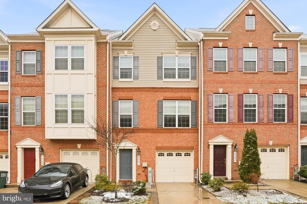 8001 Alchemy Way - Photo 0