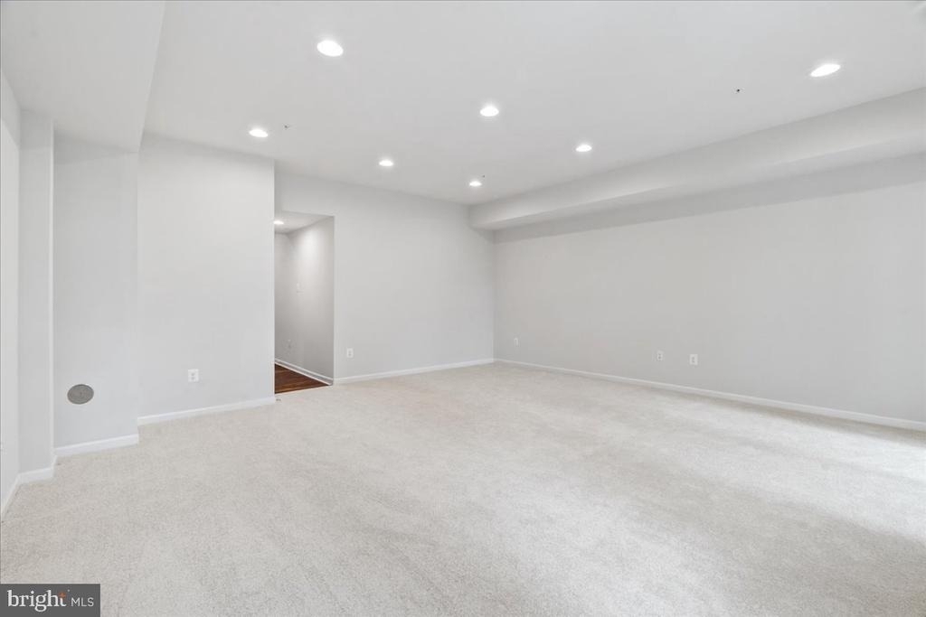 309 Spring Bank Way - Photo 6