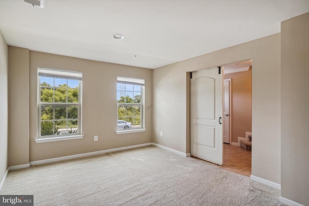 5934 Jefferson Commons Way - Photo 3