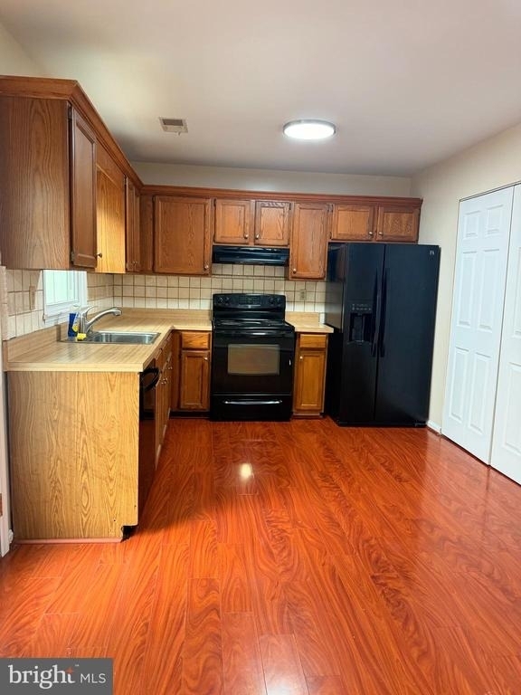 3975 Wintergreen Place - Photo 1