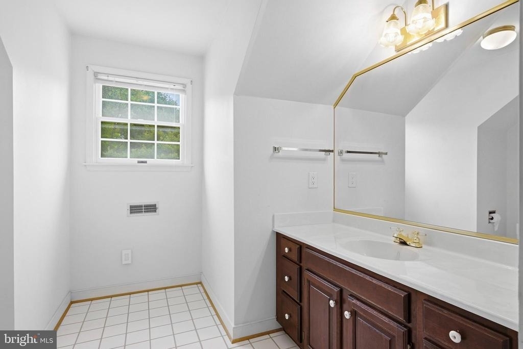 1126 Somerset Lane - Photo 46