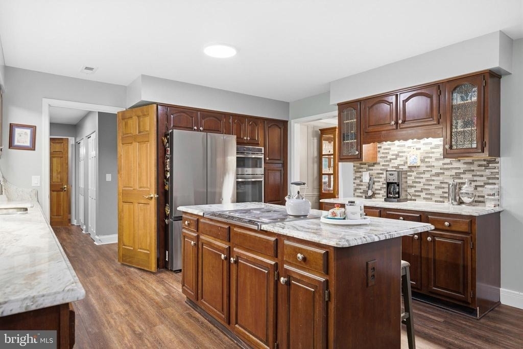 1126 Somerset Lane - Photo 5