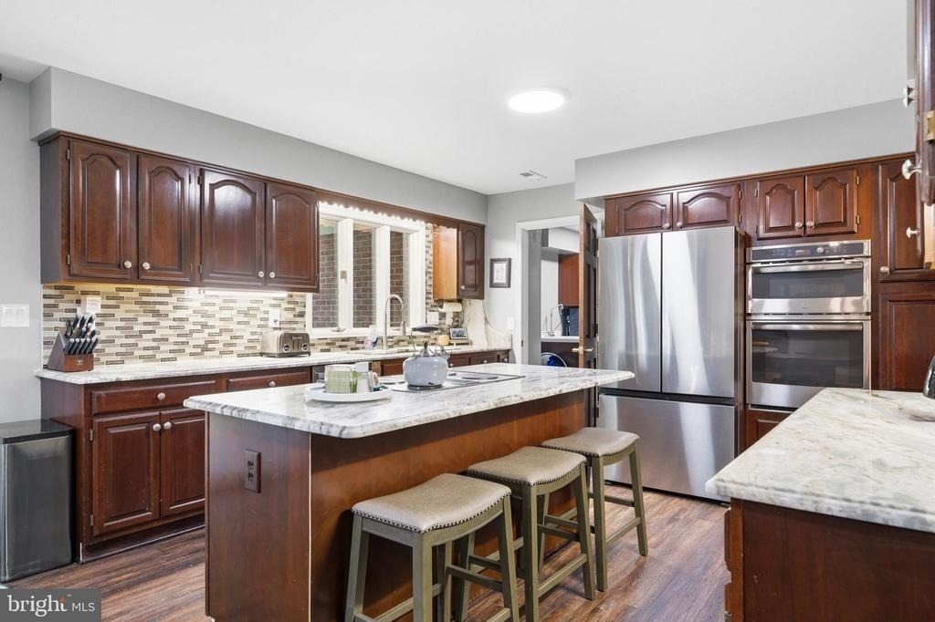 1126 Somerset Lane - Photo 4